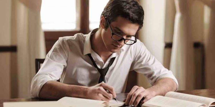 18 فبراير.. آخر موعد للتقدم للدراسات العليا بـ 8 أقسام في آداب القاهرة