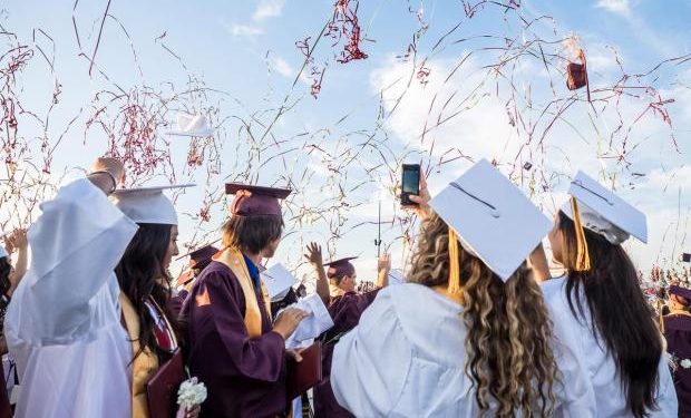 منح الجامعات في 24 ساعة.. النمسا وسلوفينيا وأمريكا وإيطاليا تقدم منح دراسية وفرص تدريب للطلاب