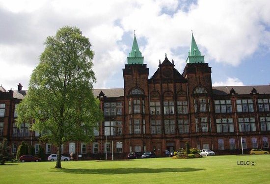 منحة جامعة ستراثكلايد لدراسة الماجستير في بريطانيا