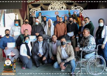 حملة "عويلاتنا واحدة" بإعلام القاهرة تنطلق بتوفير كساء ل 100 أسرة و1000 كتاب مدعم 