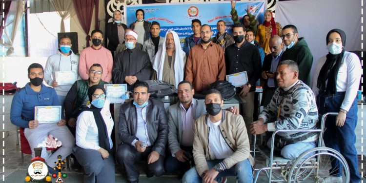 حملة "عويلاتنا واحدة" بإعلام القاهرة تنطلق بتوفير كساء ل 100 أسرة و1000 كتاب مدعم