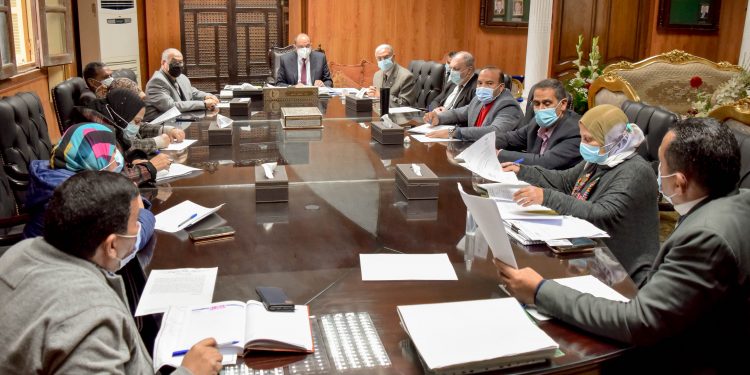 جامعة بني سويف: دعم العاملين بالجامعة لاستكمال دراستهم بالشعب والبرامج الجديدة