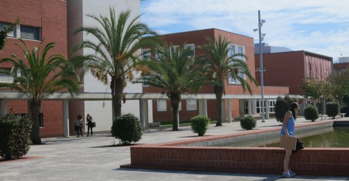 منحة جامعة أفيرو لدراسة البكالوريوس في البرتغال 2021