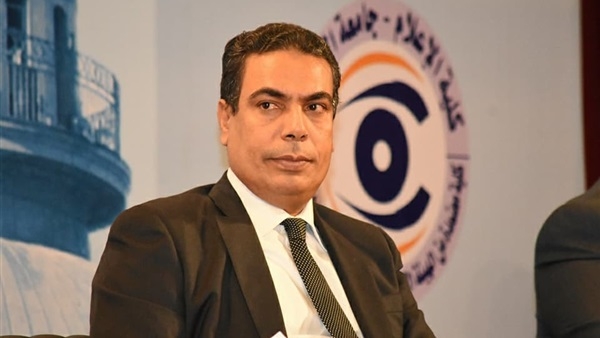 الدكتور عادل عبدالغفار