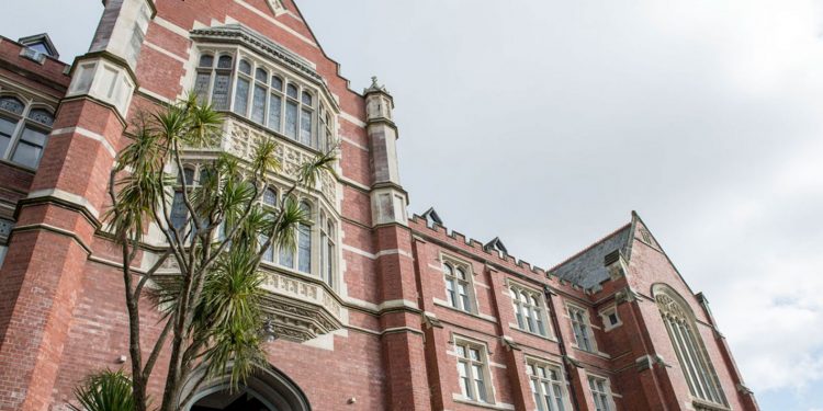 منحة جامعة فيكتوريا لطلاب البكالوريوس والماجستير في نيوزلاندا