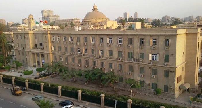 اقتصاد وعلوم سياسية القاهرة