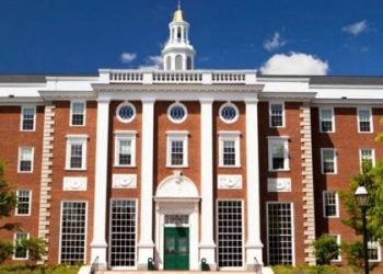 دورات تدريبية مجانية من جامعة هارفارد البريطانية عبر الإنترنت