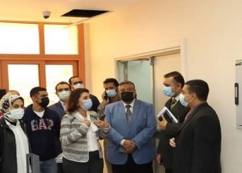 "الأعلى للجامعات" يتفقد قاعات الاختبارات الإلكترونية بـ"طب عين شمس"|صور