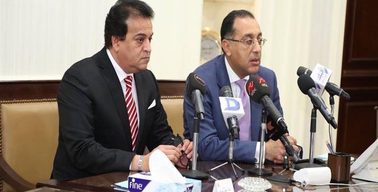 وصول رئيس الوزراء ووزيرى التعليم العالى والصحة لسوهاج لمتابعة حادث تصادم قطاري طهطا