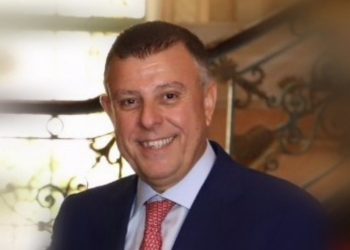 1000 جنيه مكافأة للعاملين بجامعة عين شمس