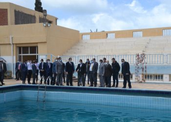رئيس جامعة الإسكندرية يفتتح مجمع الملاعب الجديد