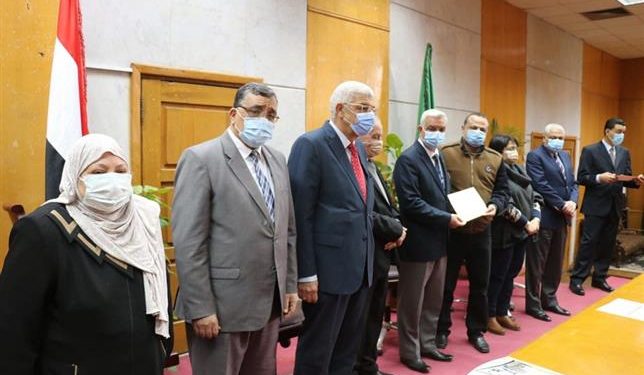 رئيس جامعة المنوفية يشدد على أهمية الالتزام بالعمل بمعايير الجودة|صور