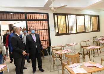 رئيس جامعة أسيوط يزور مركز رعاية الطلاب ذوي الإعاقة|صور