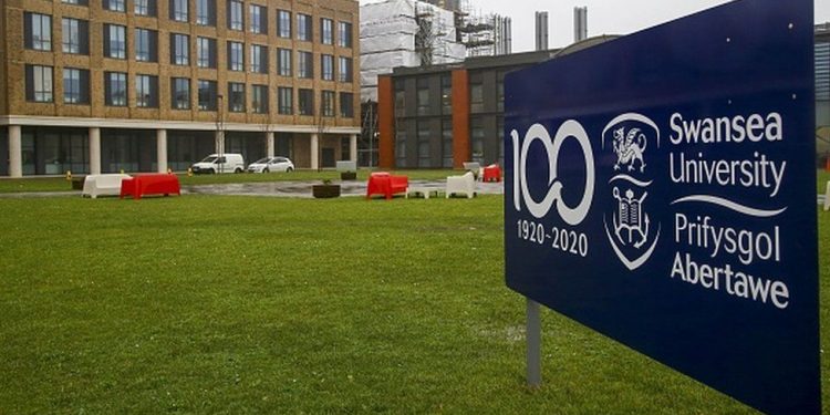 جامعة سوانسي البريطانية تقدم منحة لطلاب البكالوريوس والدراسات العليا