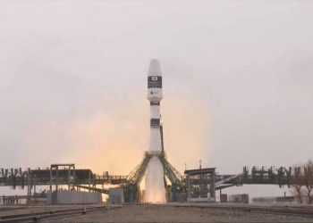 جامعة الملك سعود تنجح في إطلاق القمر الصناعي "كيوبسات"