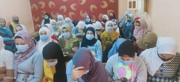 سقط السقف عليهم.. إصابة 43 طالب بالثانوية العامة اثناء تلقيهم مراجعة الكيمياء