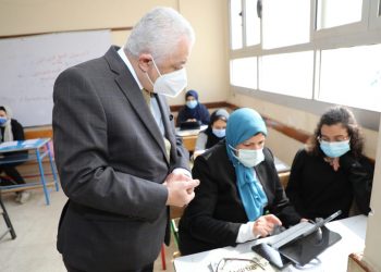 طارق شوقي يكشف حقيقة تأجيل امتحانات أبناؤنا في الخارج