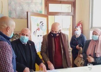 مدير تعليم القليوبية يتفقد الامتحانات لإدارة كفر شكر "صور"