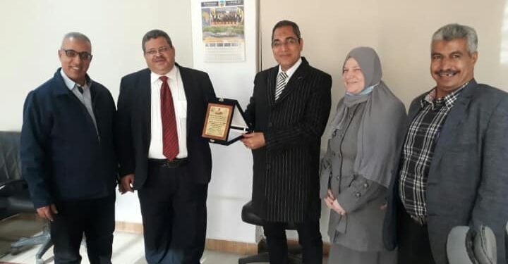 التعليم : تكريم الكوادر المميزة ببرامج التعلم الإلكتروني للتعليم الفني