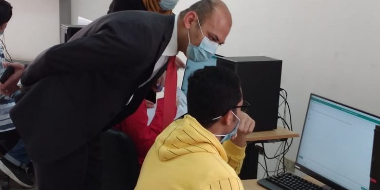 بدء الاختبارات الإلكترونية في كلية الصيدلة جامعة حلوان