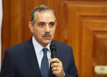 محافظ كفر الشيخ يهنئ "علي جابر " لفوزه بمنصب أمين اتحاد طلاب الجمهورية