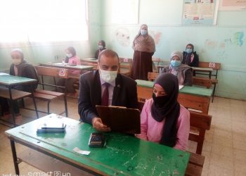 تعليم مطروح: امتحانات مارس في مستوي الطالب المتوسط ومن الكتاب المدرسي