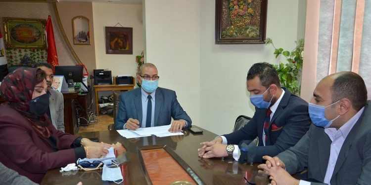 تعليم بورسعيد تناقش تفعيل التعاون المشترك مع أكاديمية العلوم والتكنولوجيا 