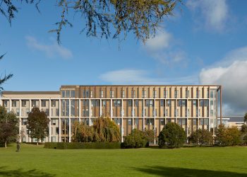 جامعة باث البريطانية تقدم فرصة زمالة بحثية