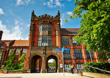 جامعة نيو كاسل البريطانية تقدم منحة لطلاب الدكتوراه