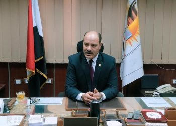 تعليم سوهاج تناقش استعدادات الإدارات التعليمية والمدارس للفصل الدراسي الثاني