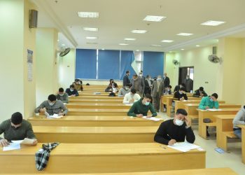 جامعة كفر الشيخ: 22221 طالبًا وطالبة يؤدون امتحانات الفصل الأول