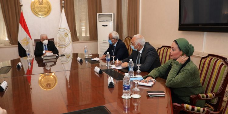 افتتاح أكاديمية العربية للتصنيع لتدريب الكوادر البشرية في مجال التحول الرقمي