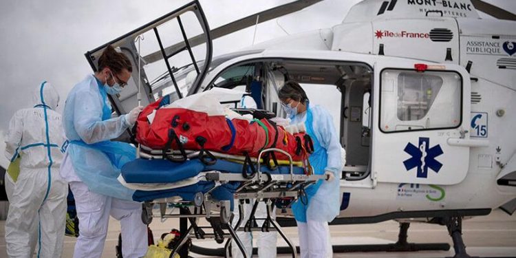 فرنسا تكشف عن وجود سلالة مضللة لفحوص كورونا