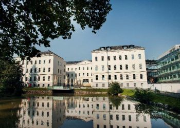 معهد العلوم والتكنولوجيا يقدم فرصة تدريب لطلاب البكالوريوس والماجستير في النمسا