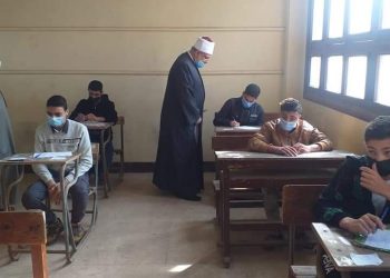 وكيل الازهر يتابع امتحانات النقل الأزهرية بالقليوبية