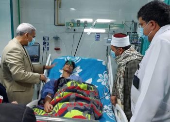 وكيل وزارة الصحة يتابع الحالة الصحية لطلاب معهد بنين تلبانه الإعدادي بالمستشفى ‏الدولي بالمنصورة