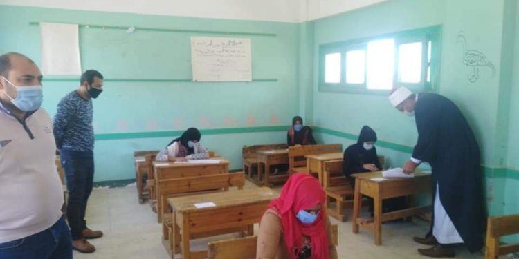 رئيس منطقة جنوب سيناء الأزهرية يتابع سير الامتحانات