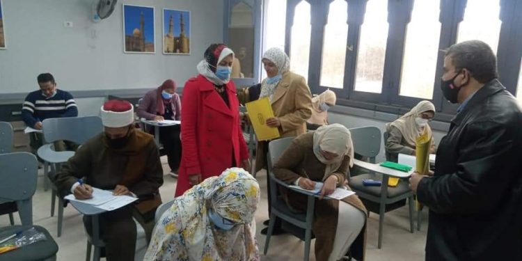 هدوء تام واستقرار في لجان امتحانات البرنامج الدولي لإعداد معلمي الناطقين بغير العربية