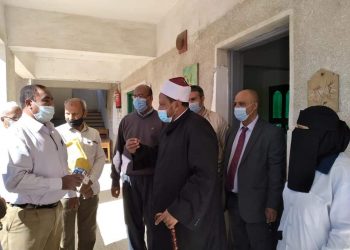 رئيس منطقة البحر الأحمر الأزهرية يتفقد لجان الشهادة الإعدادية والالتزام والانضباط يسود أجواء الامتحانات