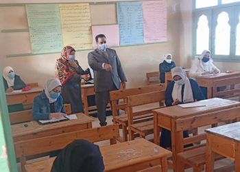 الوكيل الثقافي بكفر الشيخ الأزهرية يتابع سير العمل بلجان المنطقة