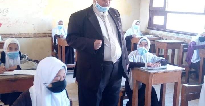 "في اليوم الأول من امتحانات الشهادة الإعدادية " يتفقد رئيس منطقة المنيا الأزهرية لجان المنطقة