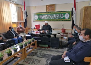 رئيس منطقة كفر الشيخ الأزهرية يجتمع بمديري الإدارات وموجهي العموم لمتابعة المعاهد التي تقع بالقرى والارياف