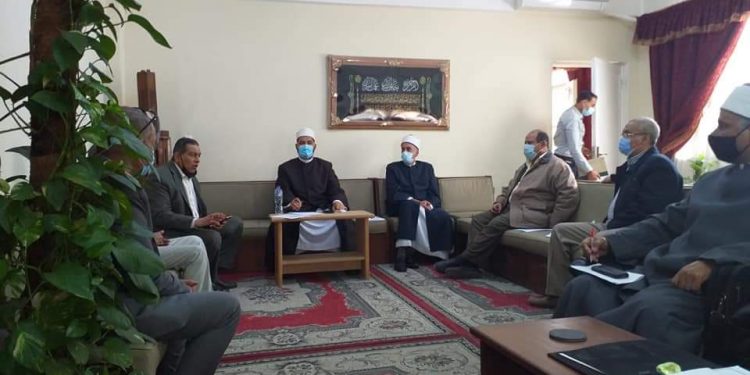 متابعات مكثفة مع بدء أعمال الفصل الدراسي الثاني بمعاهد القاهرة الأزهرية