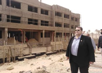 قبل افتتاحها.. وكيل التعليم بشمال سيناء يعاين مبنى المدرسة اليابانية