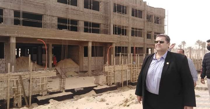 قبل افتتاحها.. وكيل التعليم بشمال سيناء يعاين مبنى المدرسة اليابانية