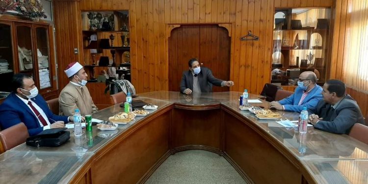 نائب رئيس جامعة الأزهر يوجه المكتب الفني لمتابعة ملف الجودة بكليات الفرع بأسيوط