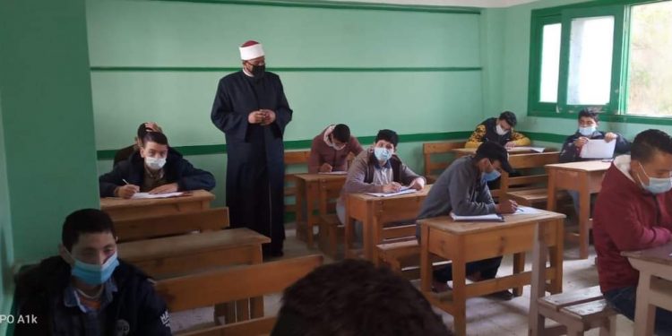 رئيس منطقة كفر الشيخ الأزهرية يصرح: حالة من الاستقرار والانتظام بلجان الامتحانات