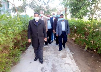 رئيس منطقة البحر الأحمر الأزهرية يتفقد سير امتحانات شهر مارس