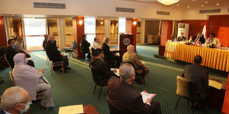 مذكرة لوزارة المالية بسبب تأخر صرف مستحقات العاملين بالجامعات الحكومية