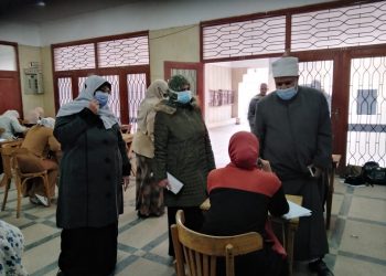 نائب رئيس جامعة الأزهر يتفقد امتحانات كلية الدراسات الإسلاميّة والعربية بالمنصورة